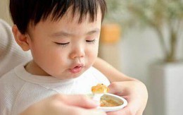 4 lưu ý trong chế độ ăn giúp trẻ bị sởi nhanh hồi phục