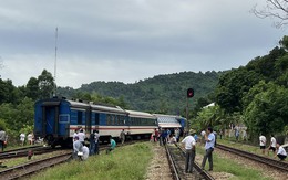 Tàu hỏa trật bánh khi được lệnh rời ga Lăng Cô