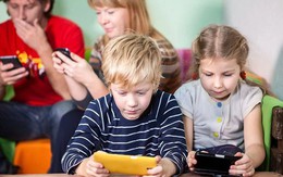 Chuyên gia tâm lý giải mã độ tuổi cho con sử dụng điện thoại và mạng xã hội mà cha mẹ nên biết để áp dụng