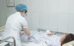 Người phụ nữ 46 tuổi ở Hà Nội sốc phản vệ nguy kịch sau khi tiêm chất làm trắng da tại spa