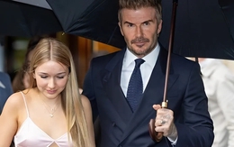 Con gái 14 tuổi của Beckham diện mốt hai dây