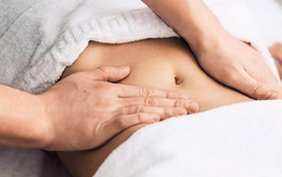 Bật mí cách massage giảm mỡ bụng trước khi ngủ đúng chuẩn