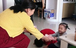 Con gái hỏi 'Tại sao bà nội lại lì xì ít hơn bà ngoại?', câu trả lời của nàng dâu khiến cả nhà chồng xuýt xoa: Sao mà khéo thế!