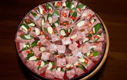 Bác sĩ cảnh báo: Thói quen ăn uống tưởng vô hại, ai ngờ mang cả 'đội quân ký sinh trùng' vào cơ thể