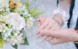 Bị thách cưới 35 triệu đồng, mẹ chồng 10 năm mỉa mai, cạnh khóe con dâu