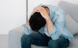 Bí mật mẹ tiết lộ trước lúc lâm chung khiến con trai U40 ngã quỵ