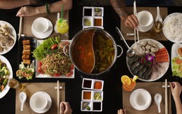 Sau bữa tối mừng 20/10, cô gái bật khóc vì bức ảnh mẹ bạn trai đăng mạng