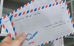 Bóc phong bì mừng cưới của chị chồng, dâu mới tức nghẹn
