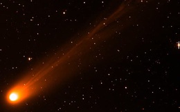 Hai vật thể bí ẩn đến gần Trái Đất sau nhiều thế kỷ tuyệt tích