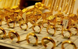 Giá vàng hôm nay rơi tự do