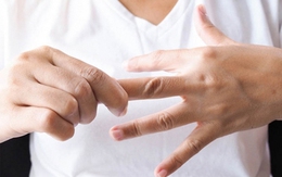 3 triệu chứng này xuất hiện trên tay: Coi chừng bệnh mạch vành, đừng chủ quan!