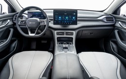 Sedan hạng C giá 696 triệu đồng bán ở Việt Nam mạnh nhất phân khúc, rẻ hơn hẳn Honda Civic