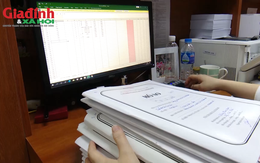 Người dân ‘nhanh chóng’ nộp sổ đỏ, nhưng Chiến dịch làm giàu, làm sạch dữ liệu Quốc gia về đất đai vẫn còn nhiều rào cản