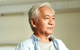 Nỗi đau của cụ ông 86 tuổi bị con đuổi ra khỏi nhà giữa trời giá rét sau khi sang tên tài sản cho cháu trai thừa kế