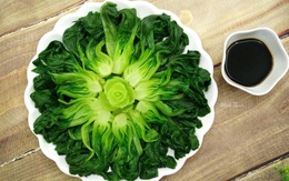 Loại rau giá rẻ bèo, được coi là 'vua canxi', bán đầy chợ Việt, chế biến thành nhiều món ngon