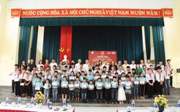 Đón Trung Thu cùng các em học sinh nghèo Thanh Hóa và Ninh Bình
