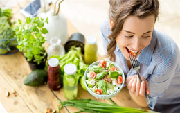 Chống ô nhiễm không khí không chỉ dựa vào khẩu trang: Ăn nhiều thực phẩm này giúp phổi của bạn khỏe hơn
