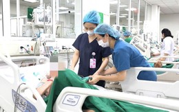 Đang ăn cơm, cụ ông phải nhập viện khẩn do tai nạn hay gặp ở người cao tuổi