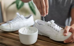 Cách xử lý giày dép bị ẩm ướt và hôi trong mùa mưa cực hiệu quả