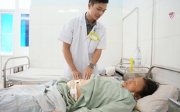 Người đàn ông 59 tuổi phát hiện sa trực tràng có dấu hiệu điển hình này!