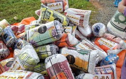 Xưng là đoàn từ thiện mời 15 phụ nữ đến nhận quà nhưng vội rời đi khi thấy đàn ông đi cùng