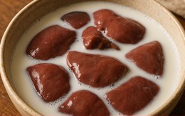 Vì sao làm pate phải ngâm gan với sữa?