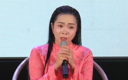 Cô giáo bật khóc khi bất ngờ nhận được lời tri ân từ nữ sinh có ý định bỏ học