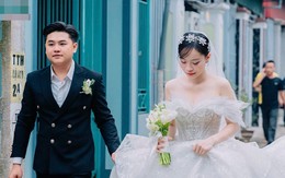 Đám cưới 'nhiều nhầm lẫn' của cặp đôi hàng xóm, nhà cách nhau 10m ở Hà Nội