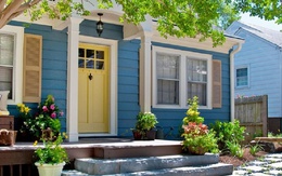 Khi xây nhà không nên để cửa chính đối diện 3 nơi này