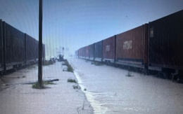 Tin sáng 21/11: Đường sắt tạm ngừng chạy do mưa lũ, đổi trả vé online miễn phí thế nào?; Miền Bắc có thể xuất hiện sương muối, Nam Trung Bộ còn mưa