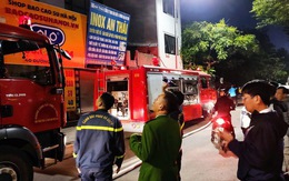 Cứu 5 người thoát đám cháy trong căn nhà trên phố Hà Nội