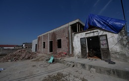 Những mái nhà 'đứng dậy' sau giông lốc ở Ninh Bình