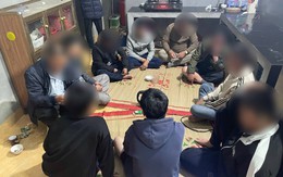 Bắt 10 đối tượng đánh bạc theo kiểu “cờ bạc làng”