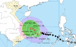 Tin bão mới nhất: Bão số 15 diễn biến khó lường, mạnh lên 4 cấp, 8 tỉnh thành miền Trung dự kiến chịu ảnh hưởng