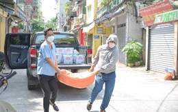 'Trao nụ cười - Nhận nụ cười' cho người khó khăn, bệnh nhân ung thư
