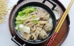 2 món mì dễ nấu giúp bạn có bữa sáng cực ngon và ấm bụng vào ngày mưa lạnh