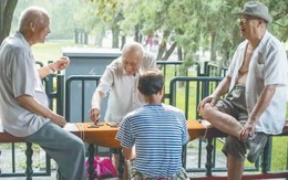 Gặp gỡ bạn bè tuổi nghỉ hưu: Tốt nhất đừng đụng vào 4 chủ đề này kẻo mất bạn