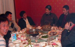 Đi họp lớp sau 30 năm, tôi ngỡ ngàng nhận ra: Người từng học kém nhất lại là người thành công nhất