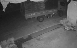 Xe máy tông vào đuôi ô tô tải đang đỗ ven đường khiến 3 người tử vong