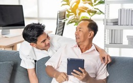 Tuổi già ở nhà con: Trải nghiệm khiến tôi thay đổi hoàn toàn suy nghĩ về tự do và hạnh phúc