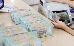 Tin sáng 19/12: Lao công một trường đại học được thưởng Tết 30 triệu đồng/người; có ngân hàng đưa lãi suất gửi tiết kiệm 6 tháng lên 7,5%/năm