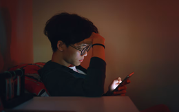 Bị trừ KPI vì chậm trả lời sếp đêm cuối tuần, tôi chịu 1 năm rồi tìm việc mới