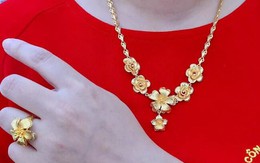 Những trang sức phối đồ thời trang tỏa sáng mùa Noel, lễ Tết, thu hút may mắn tài lộc đầu năm mới