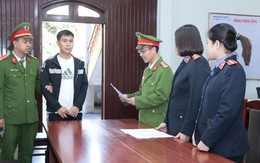 Kiểm tra kho hàng, bất ngờ phát hiện gần 4000 can nước giặt, nước rửa chén giả nhiều thương hiệu