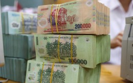 Bất ngờ ngân hàng tung lãi suất tiết kiệm 13 tháng cao tới 9%