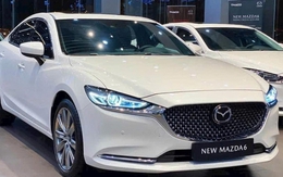 Giá lăn bánh Mazda6 mới nhất giảm sâu, rẻ hơn hẳn Toyota Camry, Honda Accord sợ không so lại doanh số