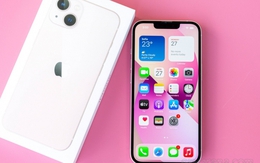 Giá iPhone 13, iPhone 12, iPhone 11 mới nhất giảm siêu rẻ, cực dễ mua, xịn chẳng kém iPhone 16