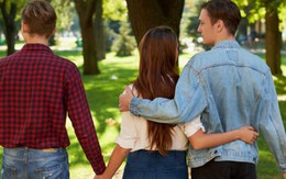 Sống chung 10 năm, người đàn ông 'ngã ngửa' khi biết bạn đời đã có chồng con