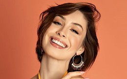 Nữ giáo viên thi Hoa hậu Thế giới có bằng thạc sĩ, xuất thân gia đình trí thức