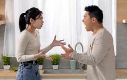 Mang bầu nhưng không phải con chồng sắp cưới, cô gái vẫn bình thản nói một câu khiến tất cả 'câm nín'